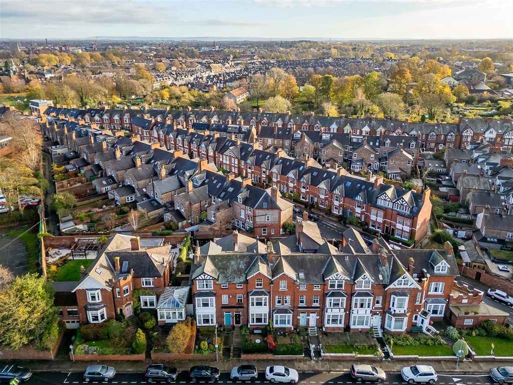 Property photo 1 of 35 Aerial