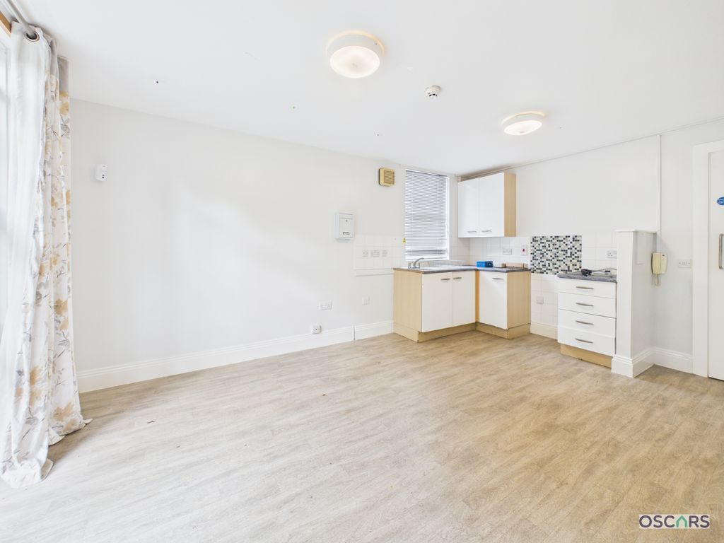 Additional image 20 of 7 bed flat for saleHymers Avenue, Hull HU3