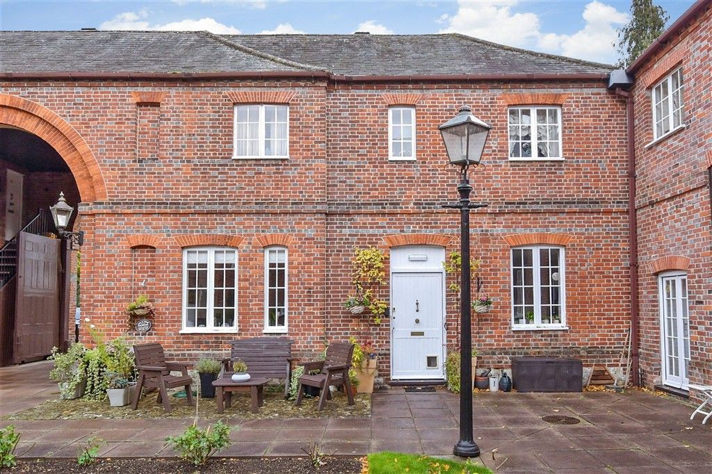 Property photo 2 of 12 External Web