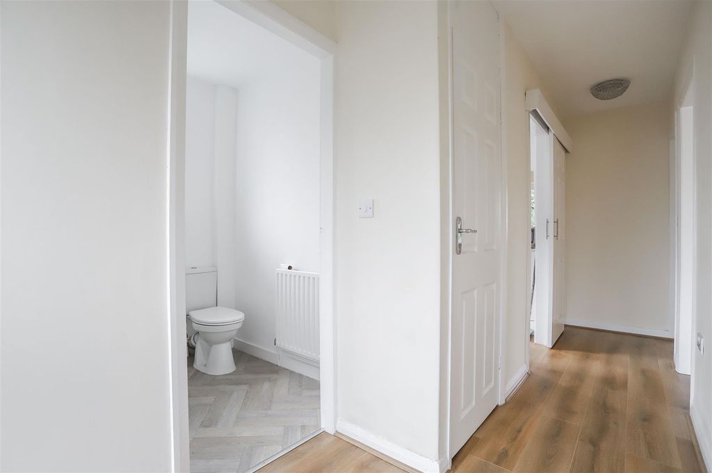 Property photo 3 of 30