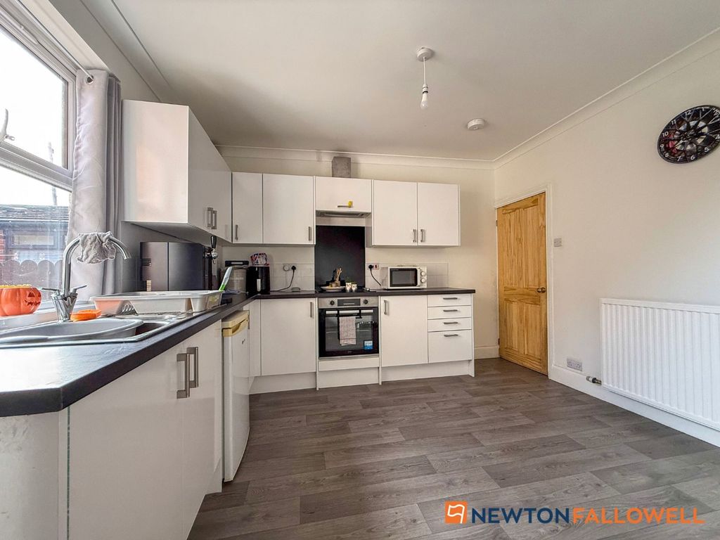 Property photo 2 of 14 Dining Kitchen 1