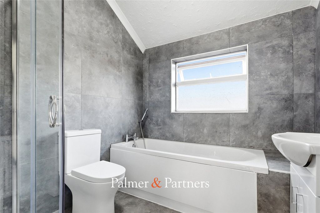 Property photo 3 of 18 Picture No. 14