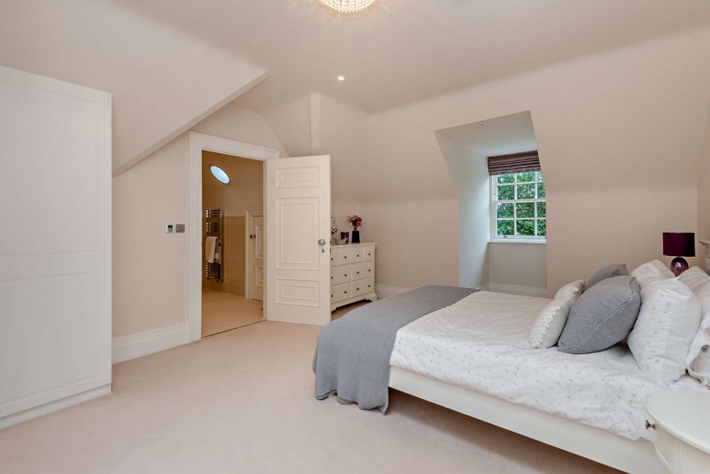 Additional image 22 of 6 bed detached house for saleMonks Walk, Ascot, Berkshire SL5
