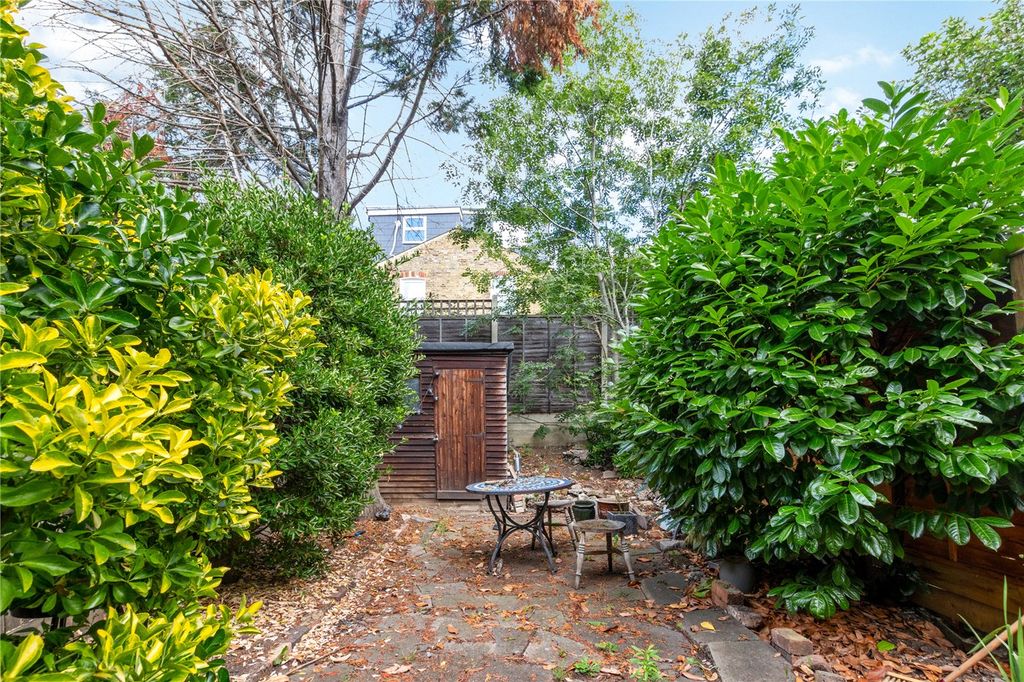 Property photo 2 of 10 Picture No. 24