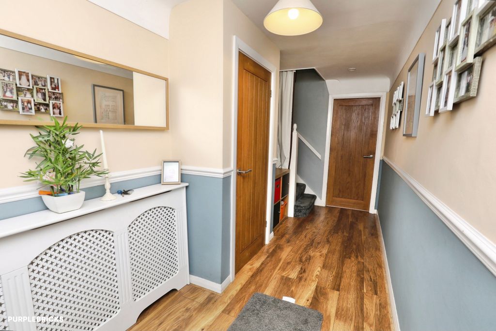 Property photo 3 of 22