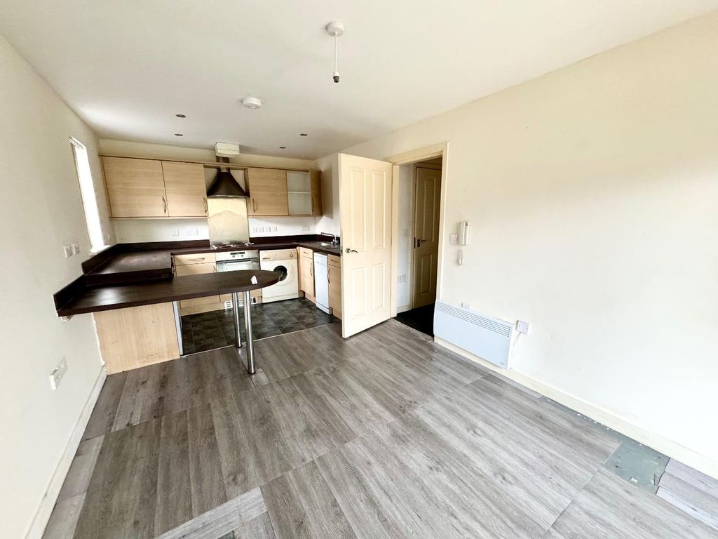Property photo 2 of 6 Lounge/Kitchen