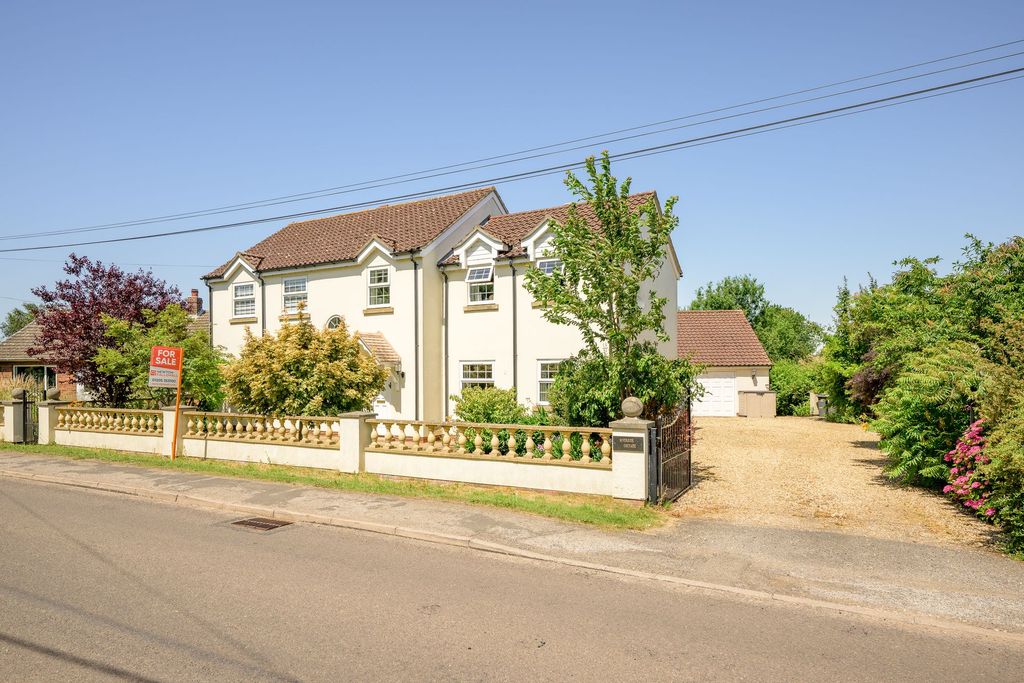 Property photo 1 of 35