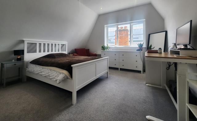 Property photo 1 of 7 Internal View