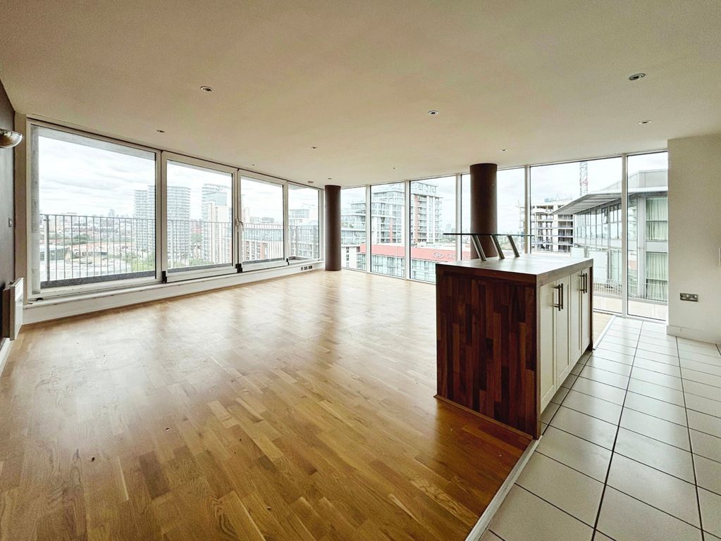 Property photo 1 of 13 01