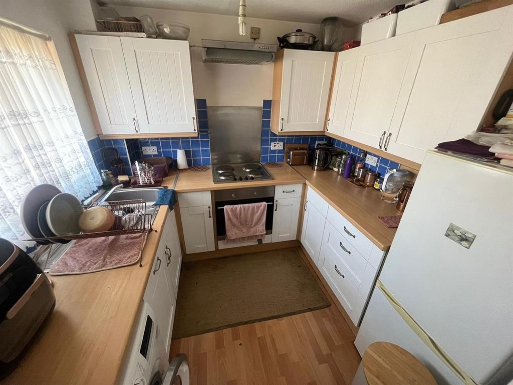 Property photo 3 of 8 8.Jpg