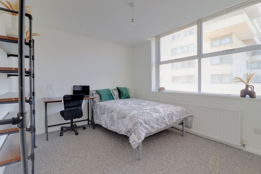 Additional image 10 of 5 bed flat to rentLittle Preston Street, Brighton BN1