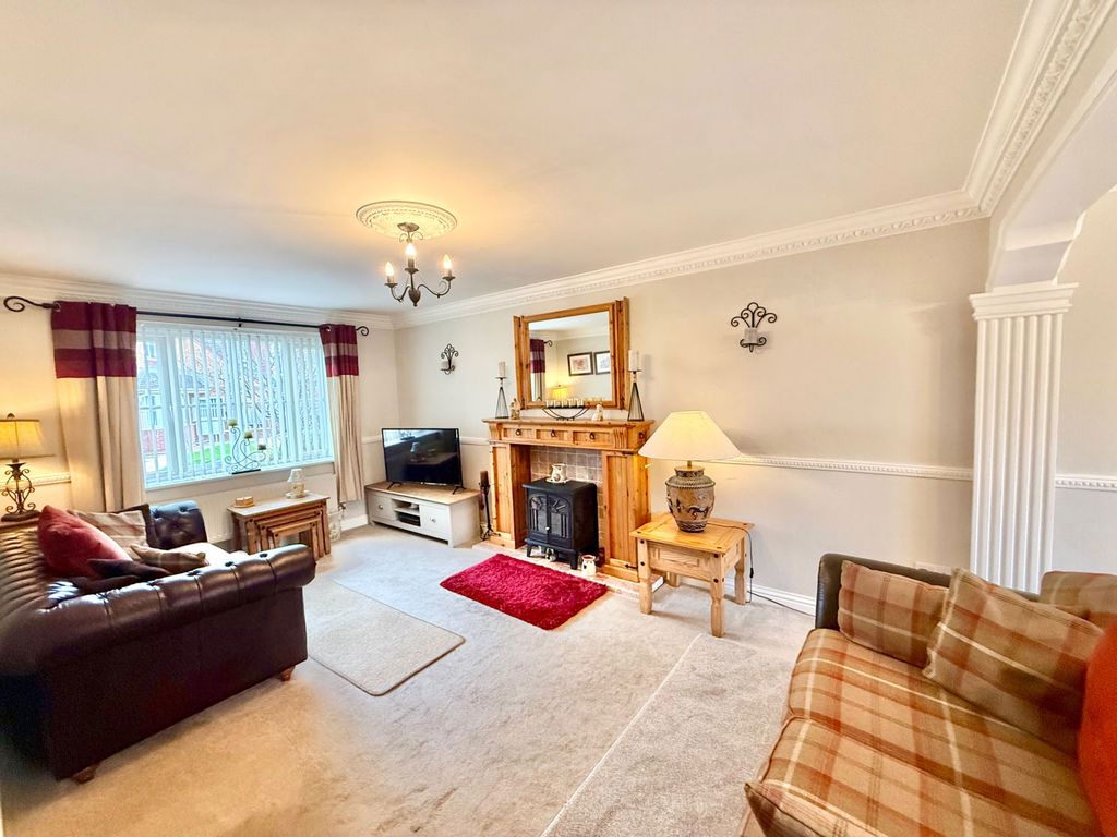 Property photo 3 of 25