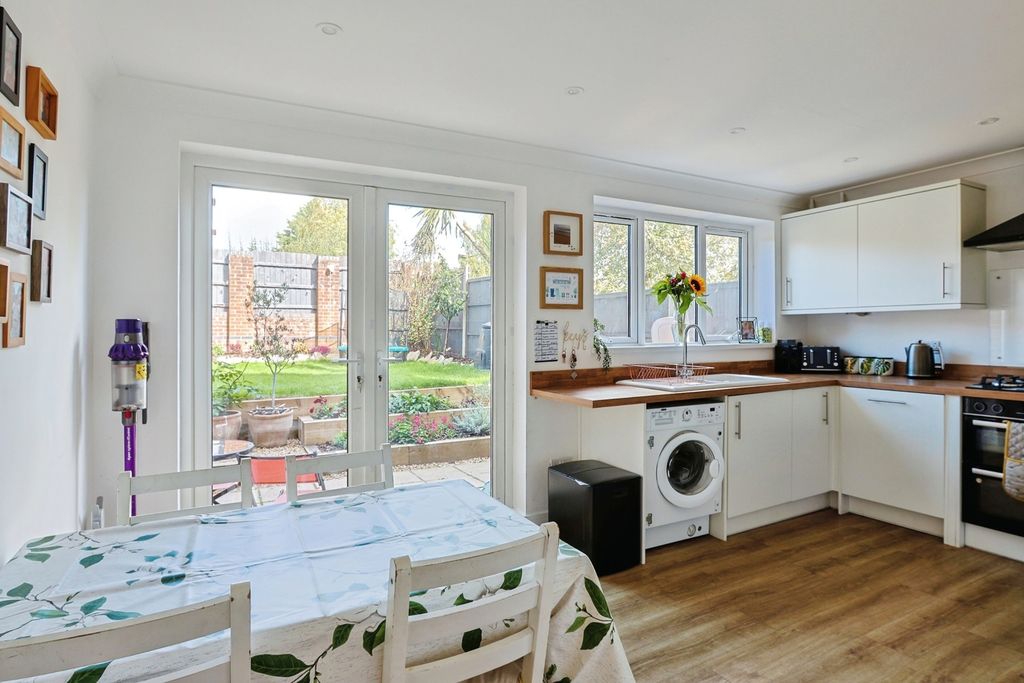 Property photo 3 of 17 Kitchen-Diner