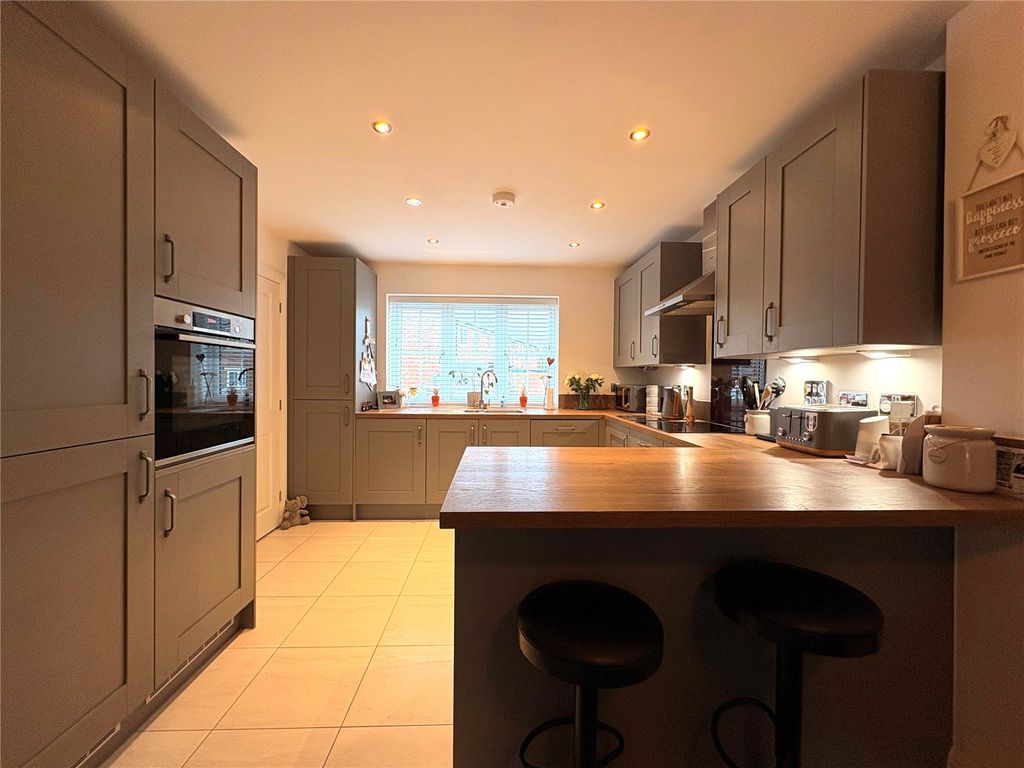 Property photo 3 of 29 Picture No. 21