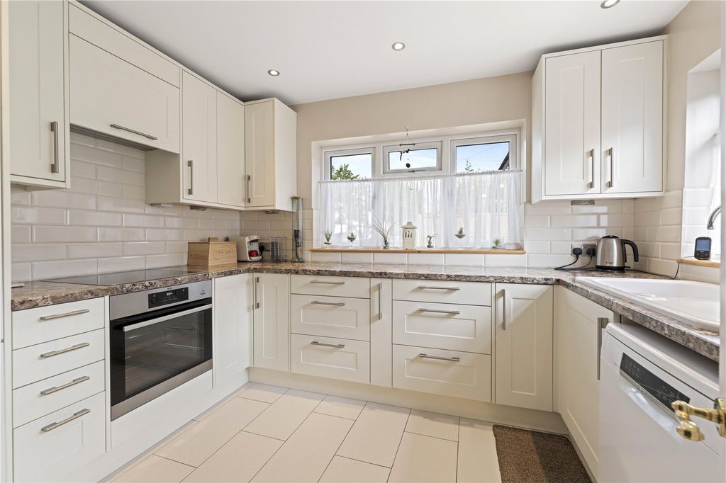 Property photo 3 of 11 Picture No. 06