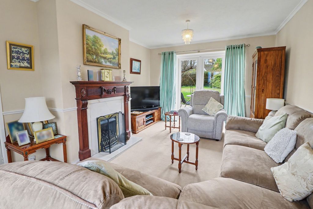 Property photo 2 of 13