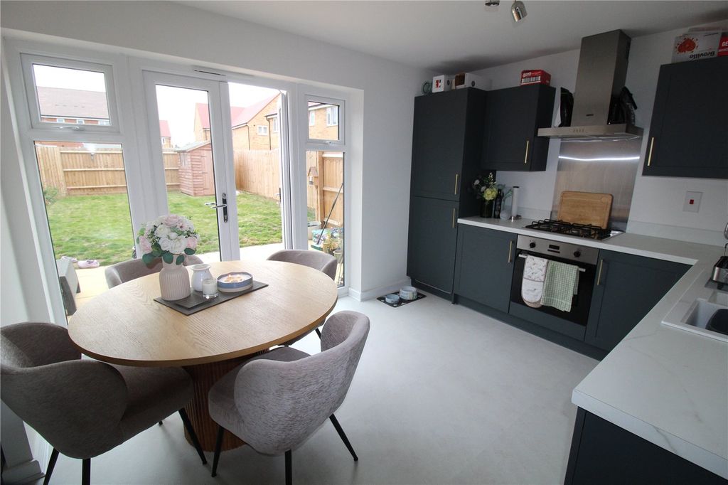 Property photo 3 of 11 Picture No. 04