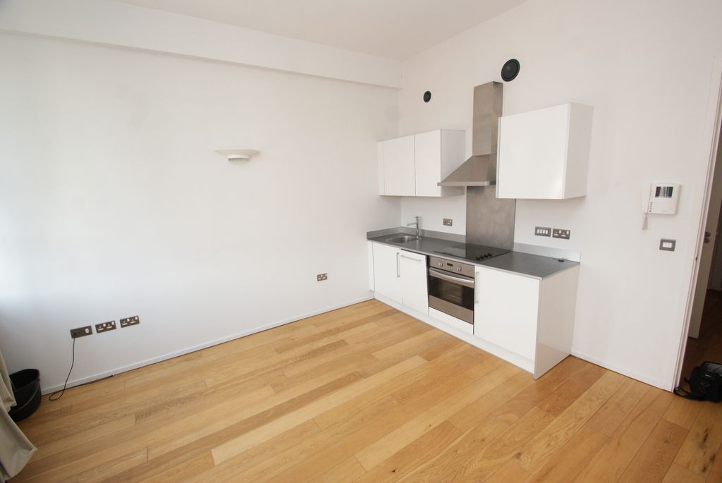 Property photo 3 of 6 Dsc06322.Jpg