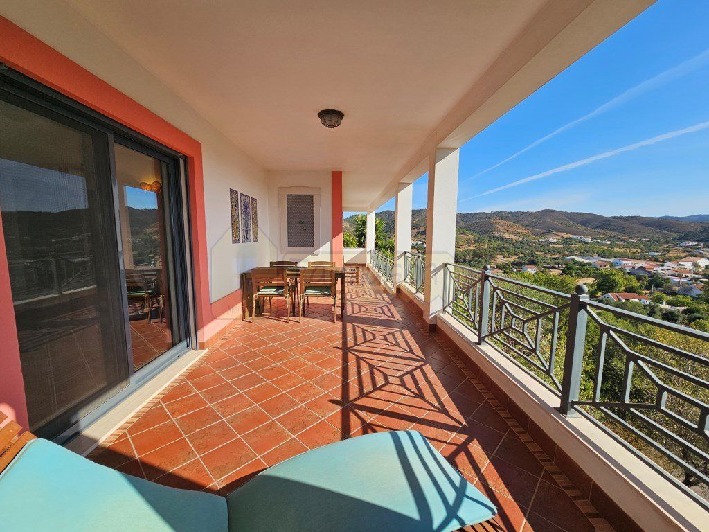 Property photo 1 of 32 Charming Villa With Portuguese Architecture And Panoramic Views In The Heart Of Salir