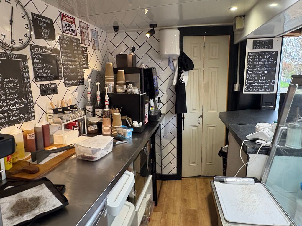 Property photo 3 of 7