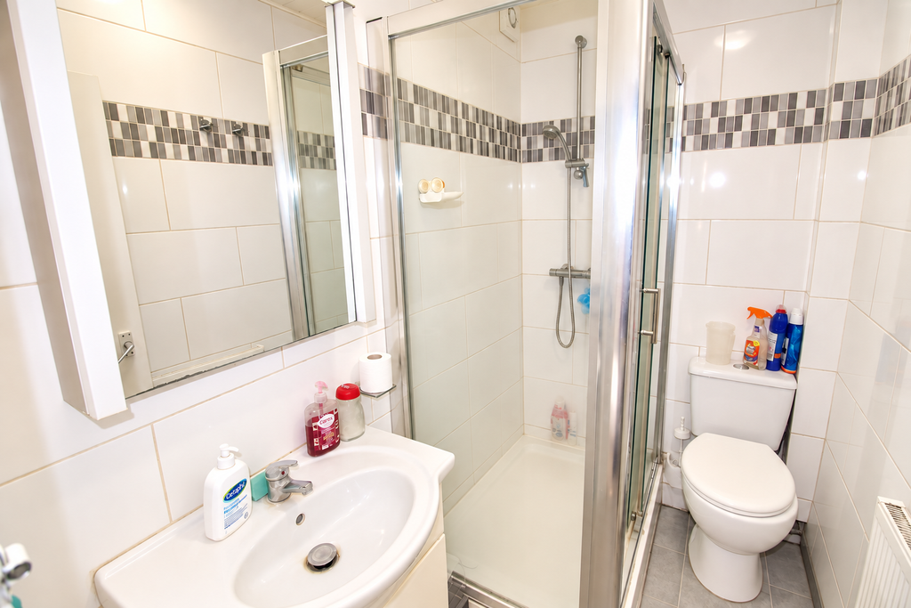 Property photo 2 of 3