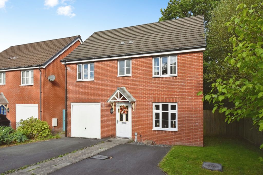 Property photo 1 of 20 Pbox-Img.Jpg