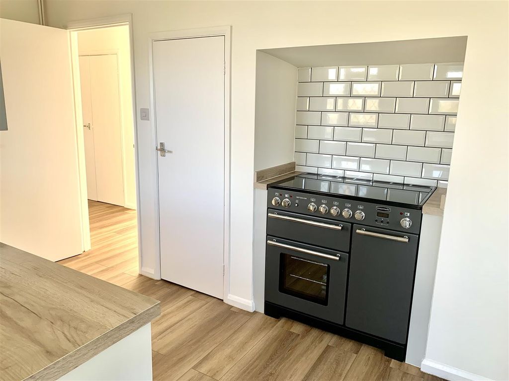 Property photo 3 of 16 Cot8.Jpeg