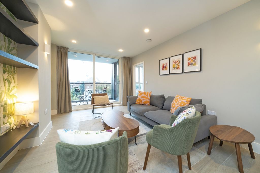 Property photo 1 of 13 Rec_17, 22A Wyvil...