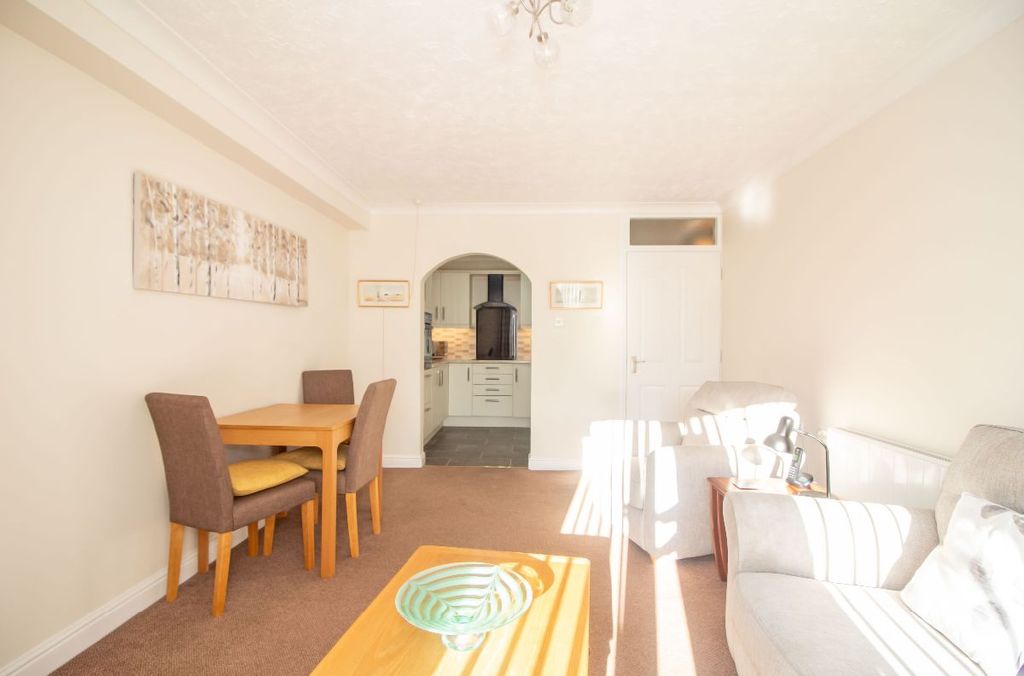 Property photo 3 of 19