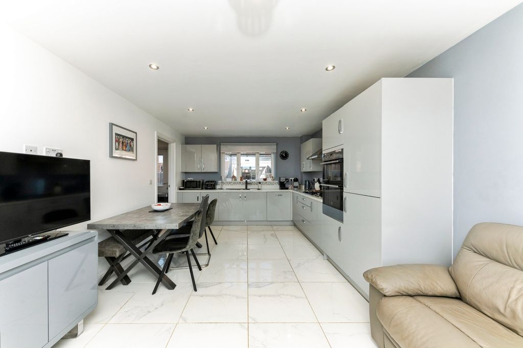 Property photo 2 of 31 Kitchen-Diner