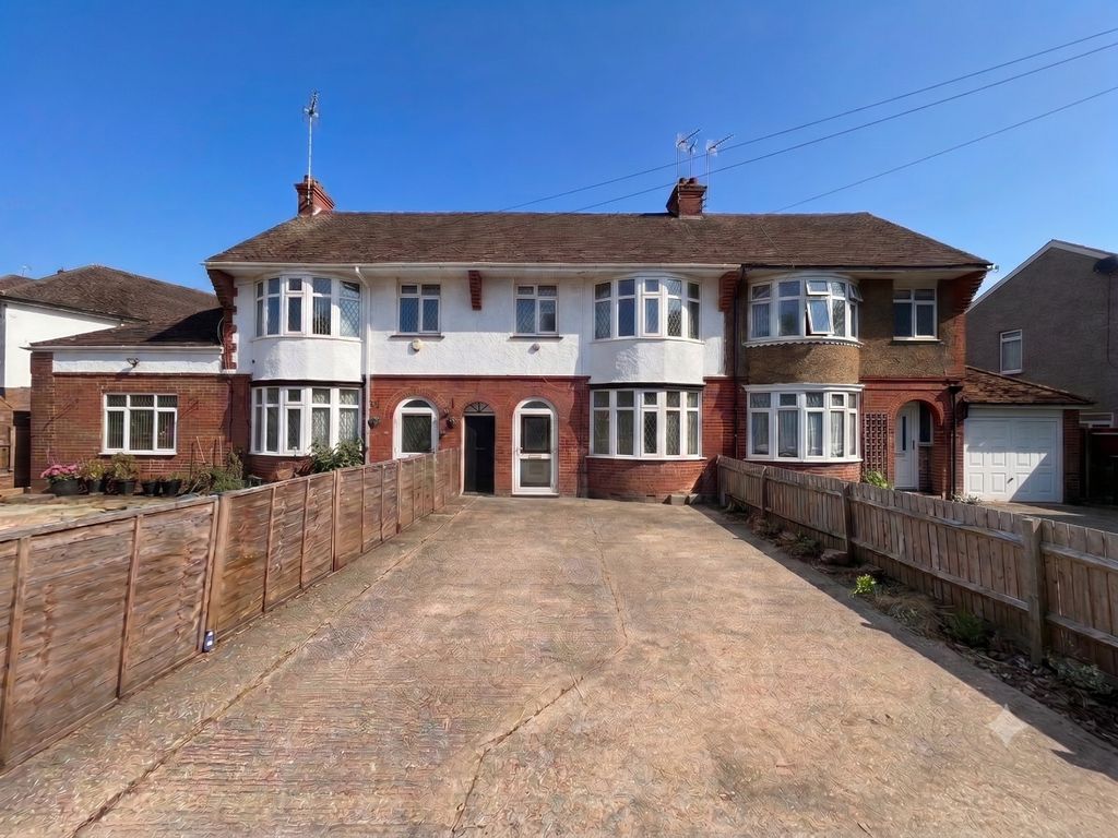 Property photo 1 of 15 5239891