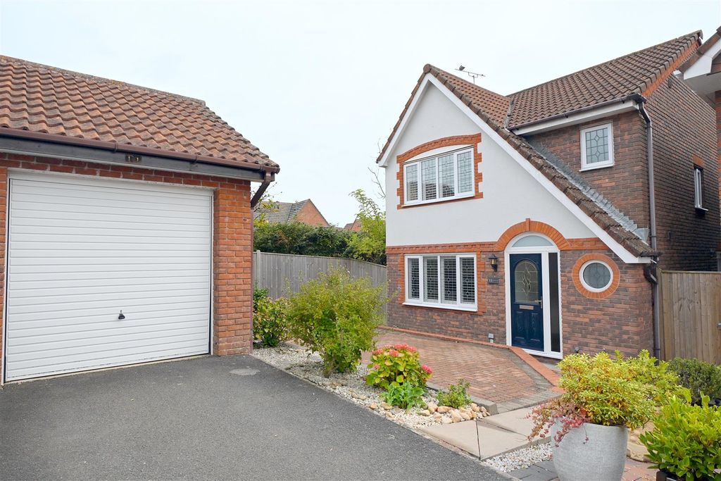 Property photo 1 of 14 Front Elevation