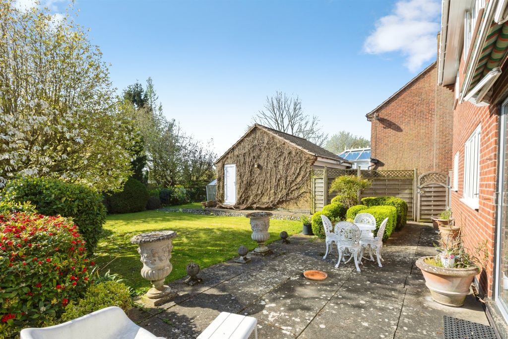 Property photo 2 of 19