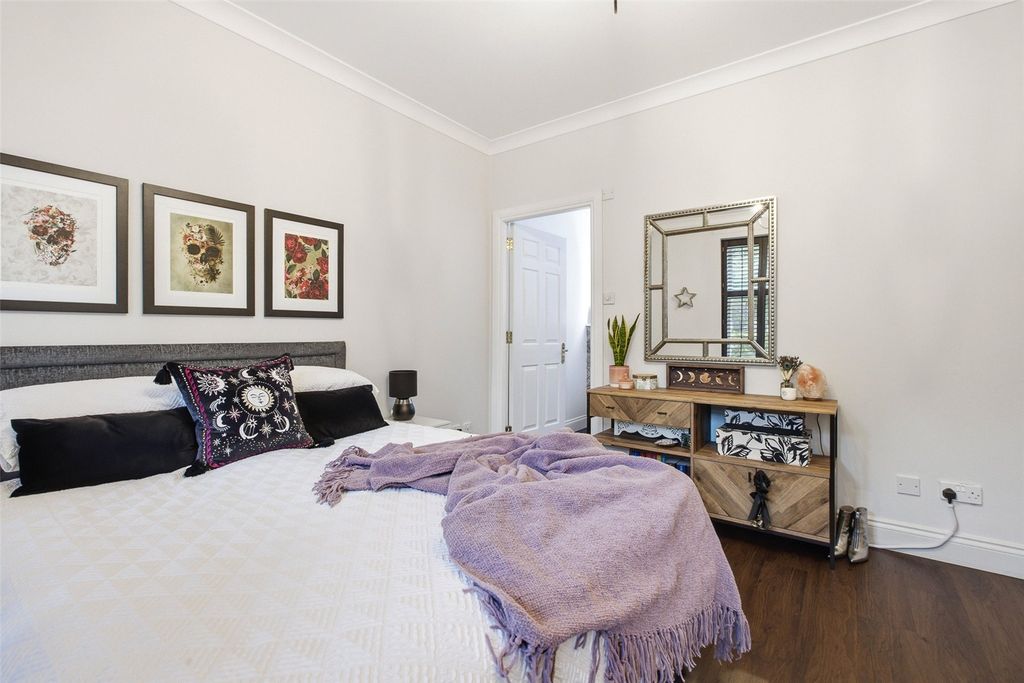 Additional image 13 of 2 bed flat for saleVictoria Place, Stirling, Stirlingshire FK8