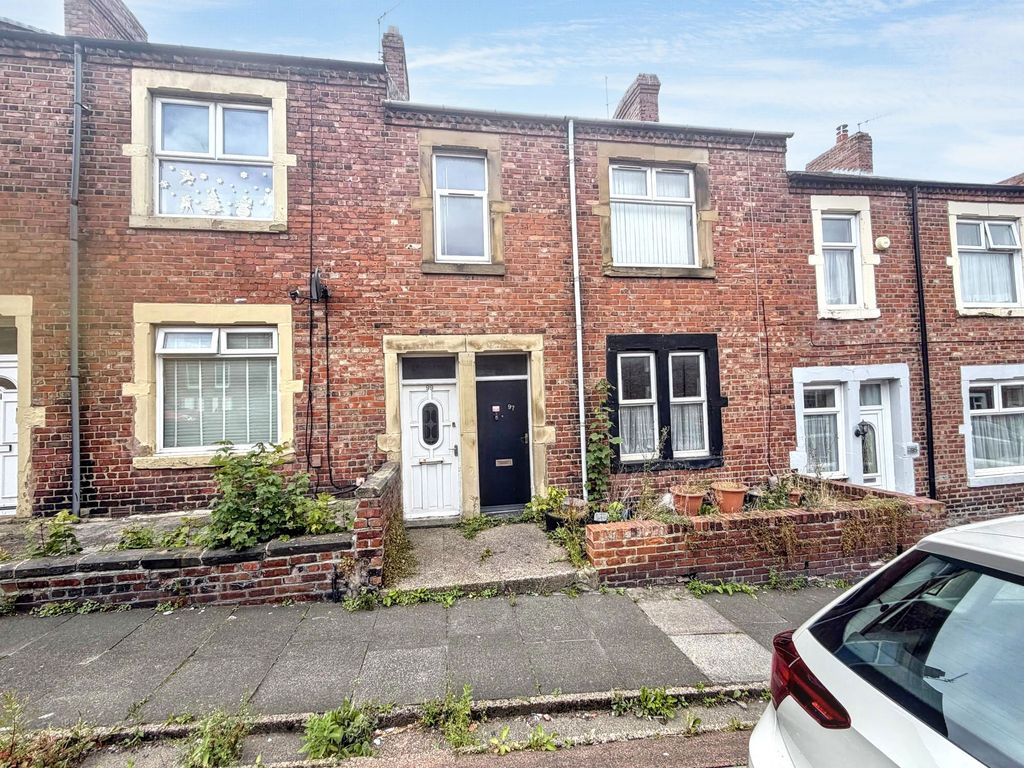 Property photo 1 of 8