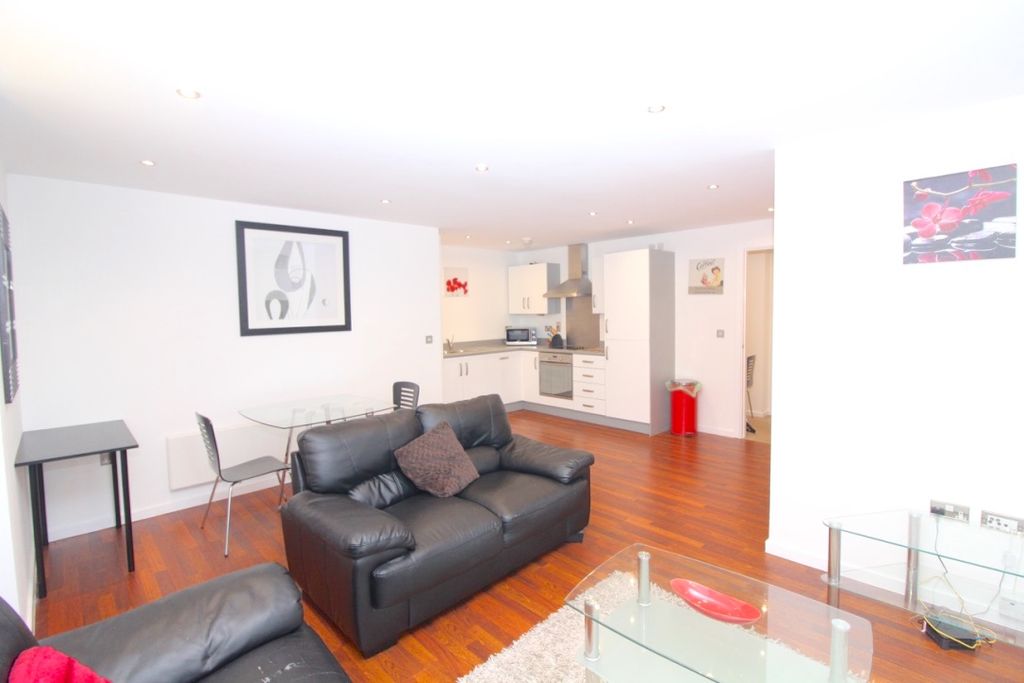 Property photo 3 of 11