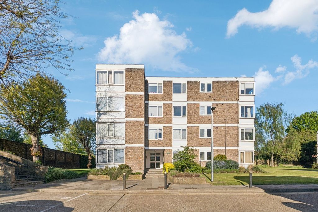 Property photo 2 of 6