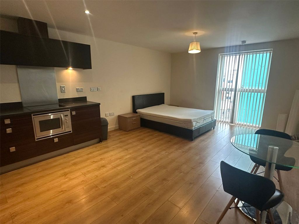 Property photo 3 of 6 Picture No. 09