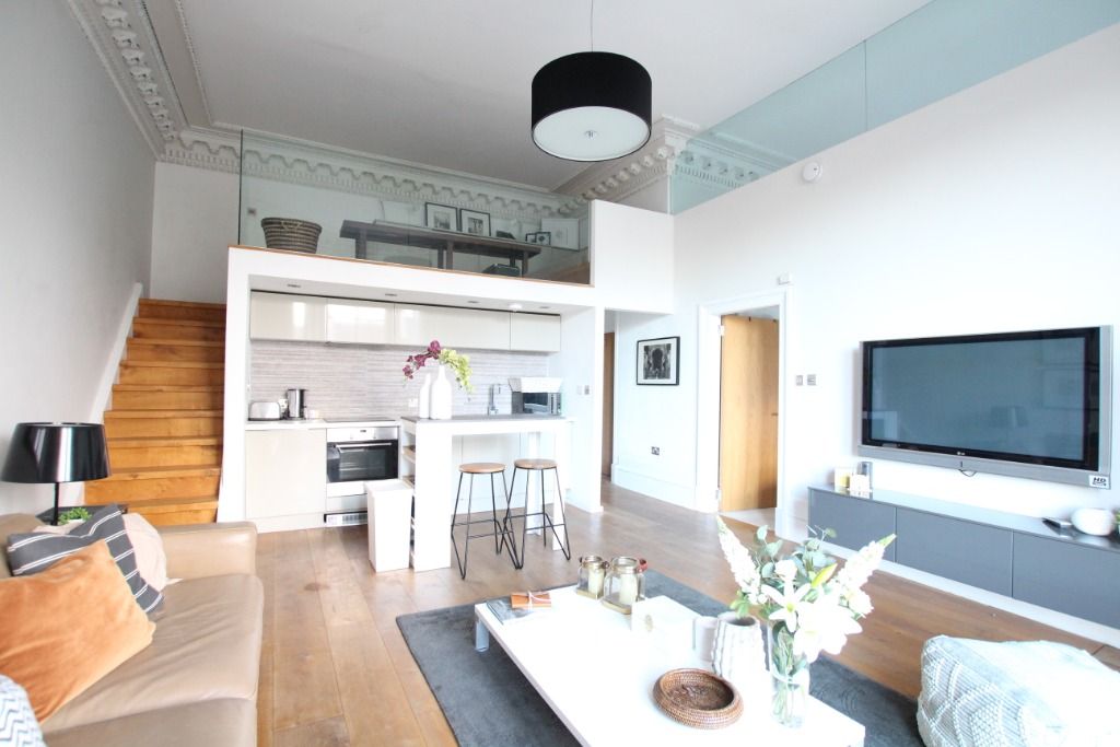 Property photo 3 of 9 Photo 3