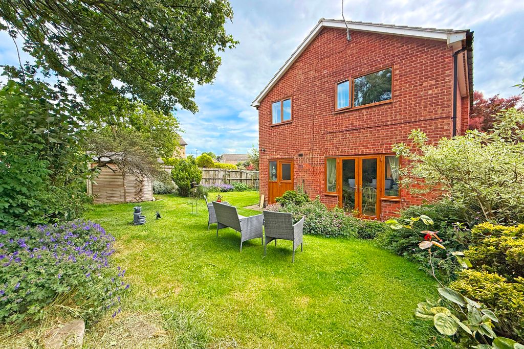 Property photo 2 of 14