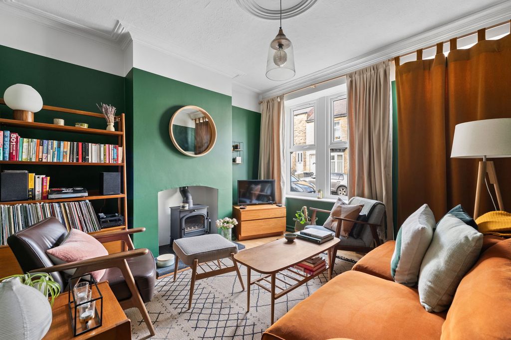 Property photo 3 of 19