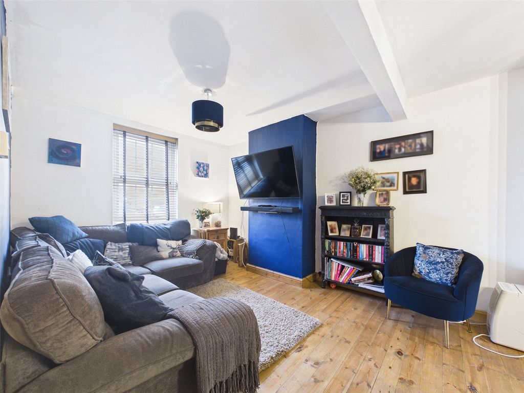 Property photo 3 of 15 Picture No. 06