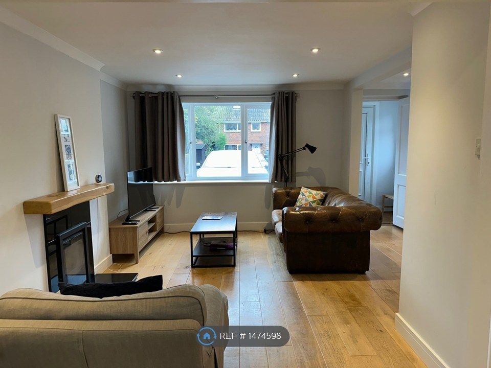 Property photo 2 of 12