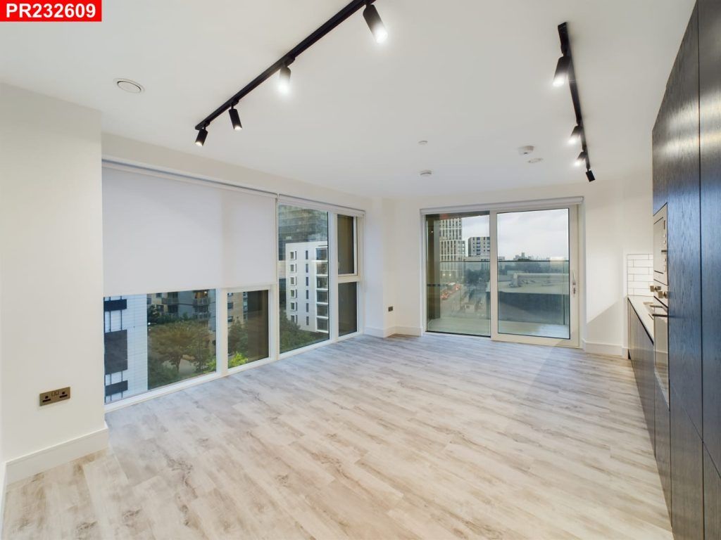 Property photo 2 of 6