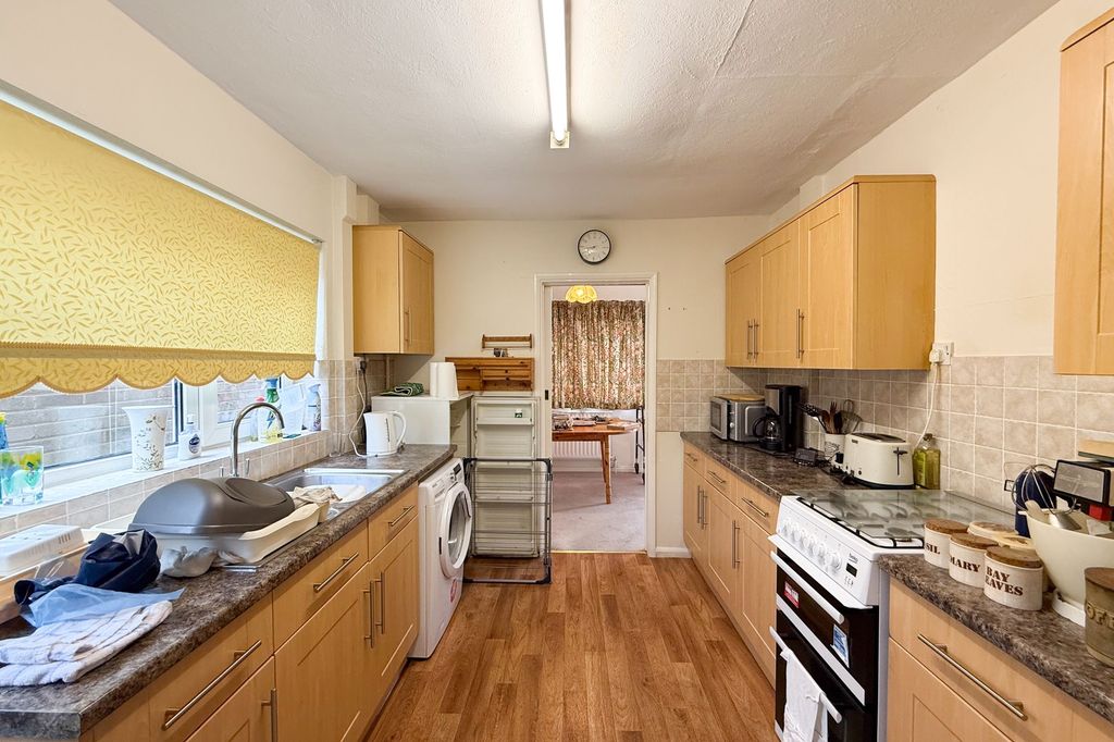 Property photo 3 of 4