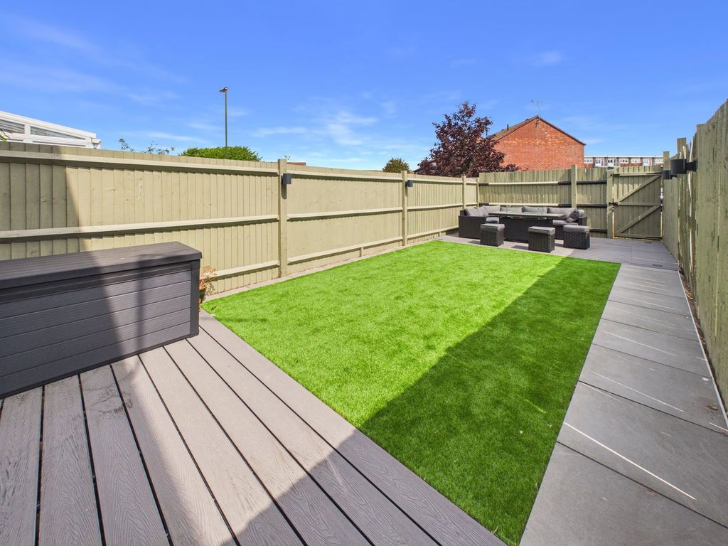 Property photo 3 of 12