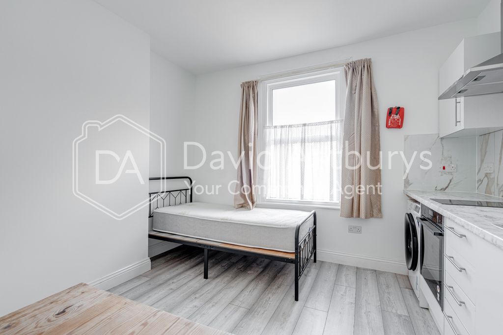 Property photo 2 of 6 20251117-Dsc09681Hdr