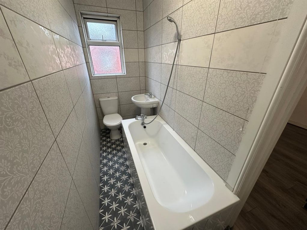 Property photo 3 of 3 Image