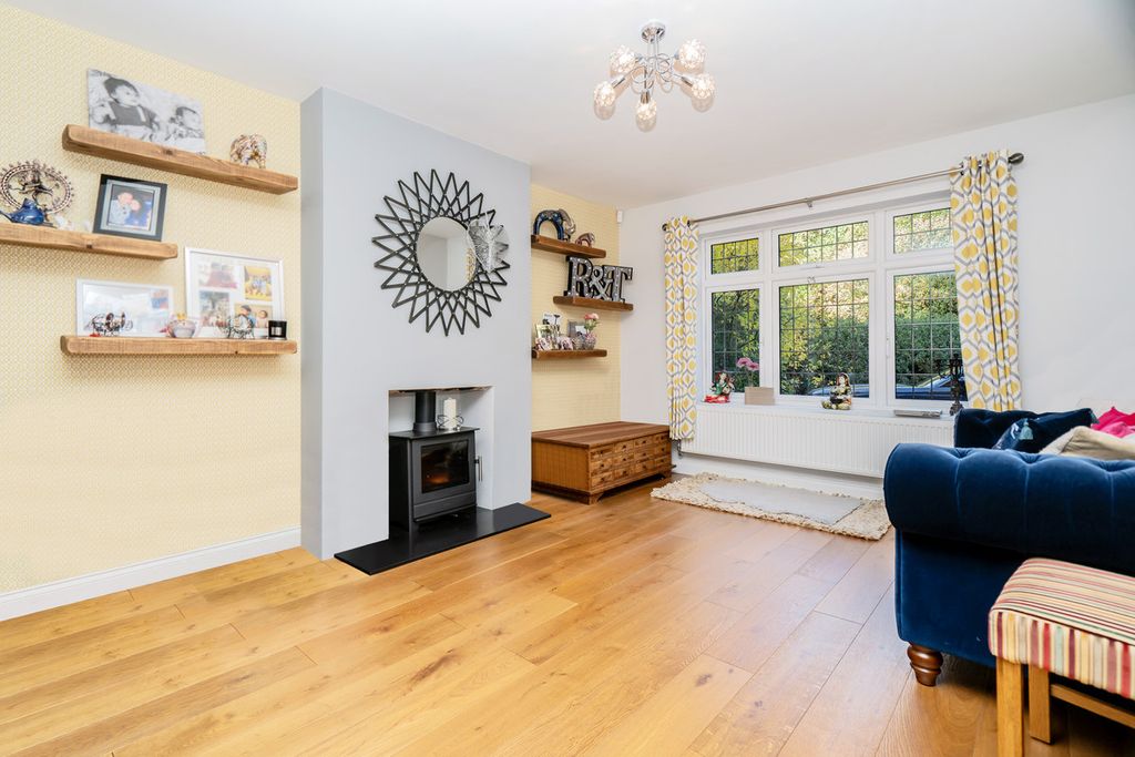 Property photo 2 of 30