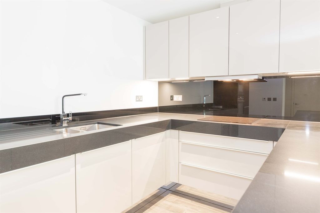 Property photo 3 of 11 Open Plan